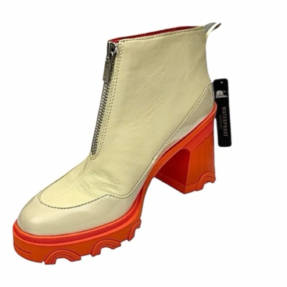 Sorel Brex Chelsea Boots Waterproof Beige Orange Leather Size 9.5 NEW